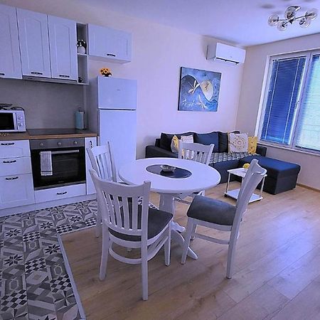 Nicky Holiday Flat Burgas Exterior foto